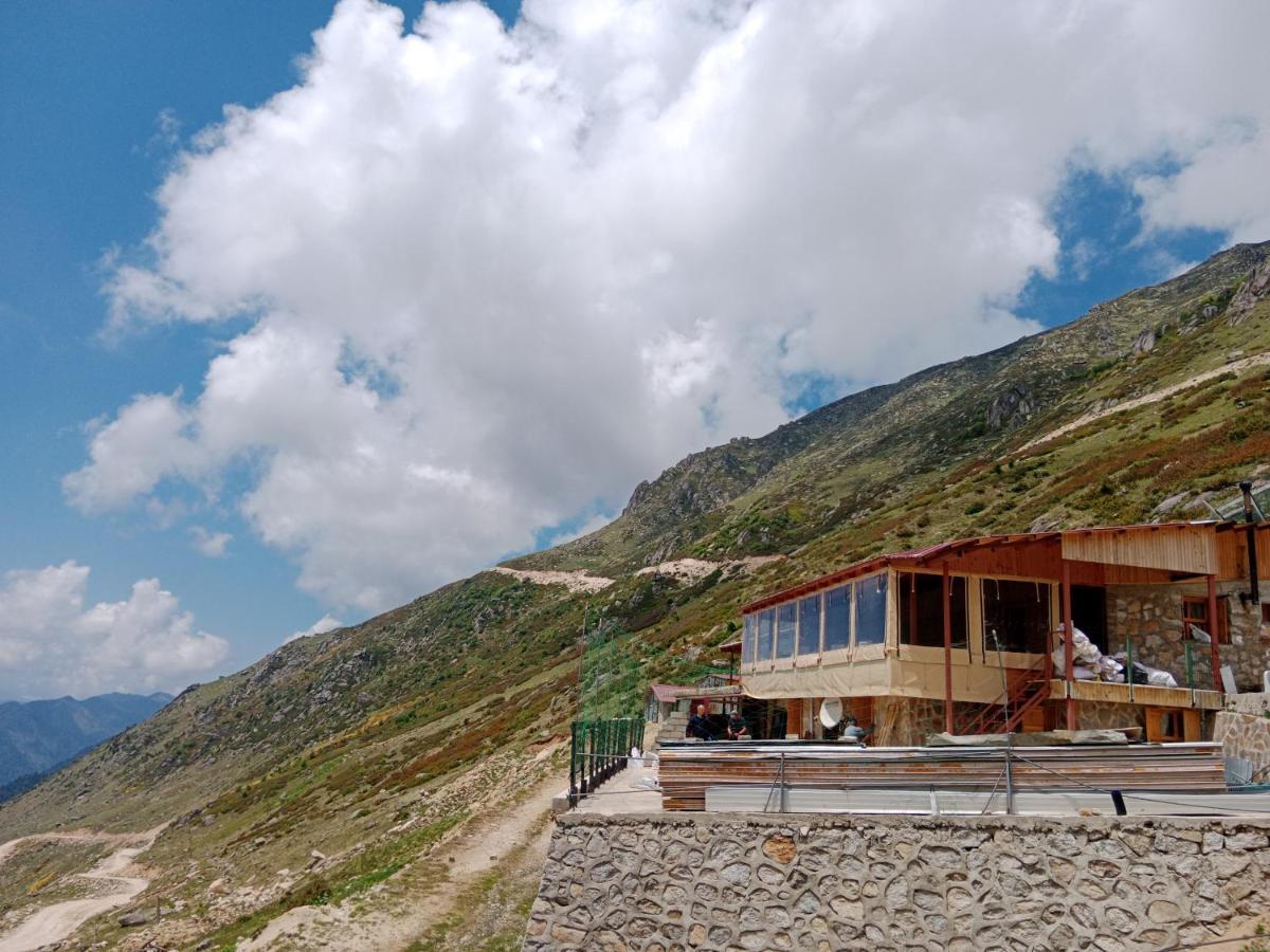 Avusor Mola Cafe Ve Pansiyon Camlihemsin Exterior foto
